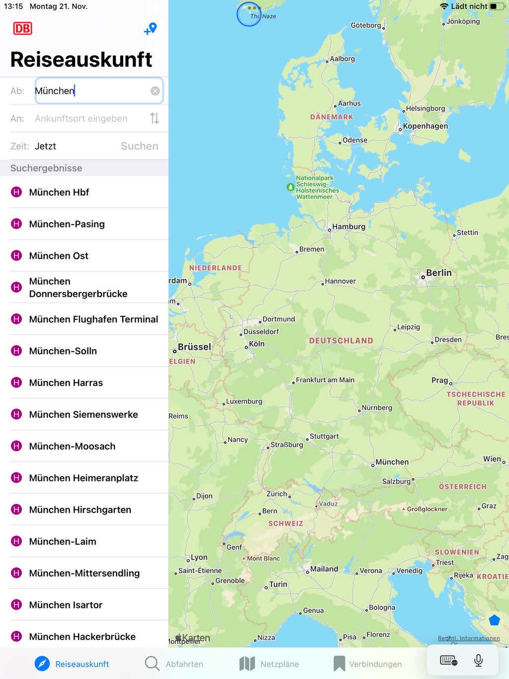 Bildschirmausschnitt der Startseite. Unter dem Eingabefeld für den Startort werden zur Eingabe passende Vorschläge angezeigt.