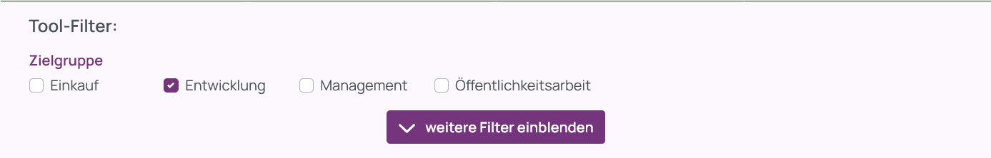 Screenshot der vier Tool-Filter Einkauf, Entwicklung, Management und Öffentlichkeitsarbeit, die mit Checkboxen in einer Zeile umgesetzt wurden und eine lila hervorgehobene Schaltfläche unterhalb des Filters.